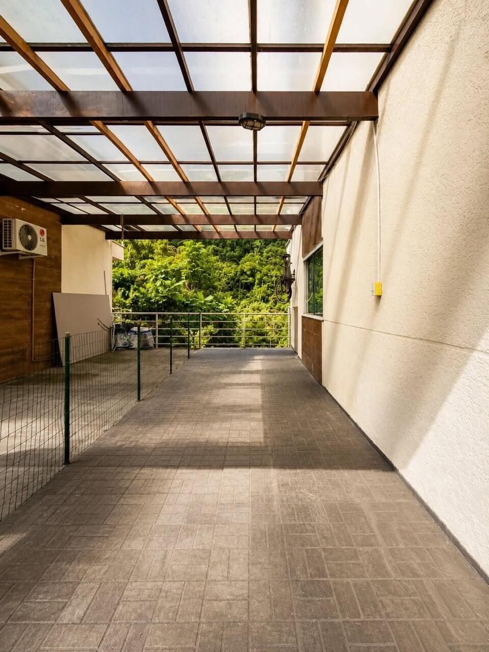Garagem coberta